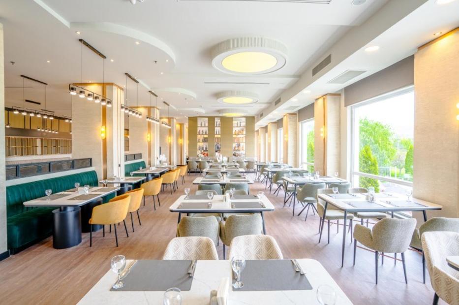 Korel Thermal Resort Afyonkarahisar Buitenkant foto